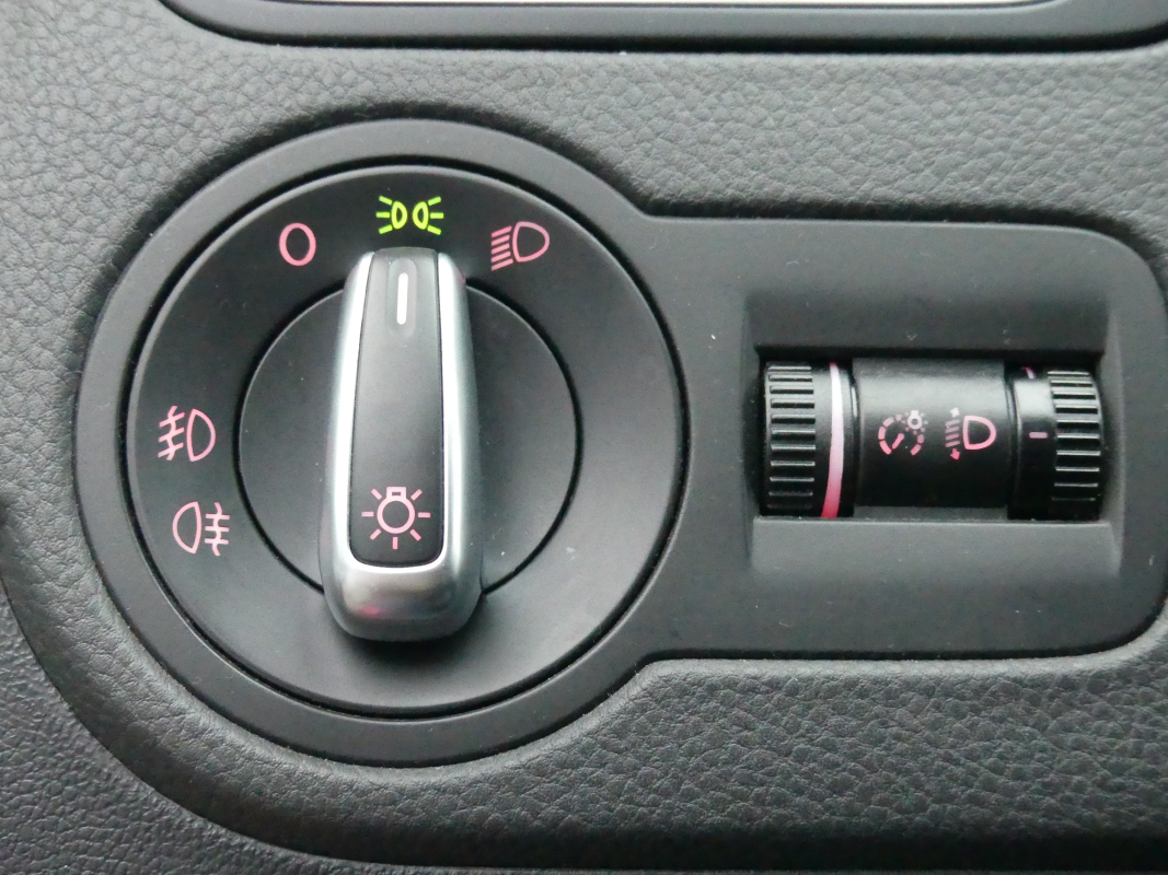 Volkswagen Polo — 18