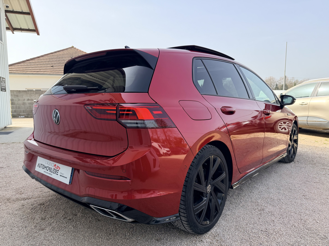 Volkswagen Golf — 7
