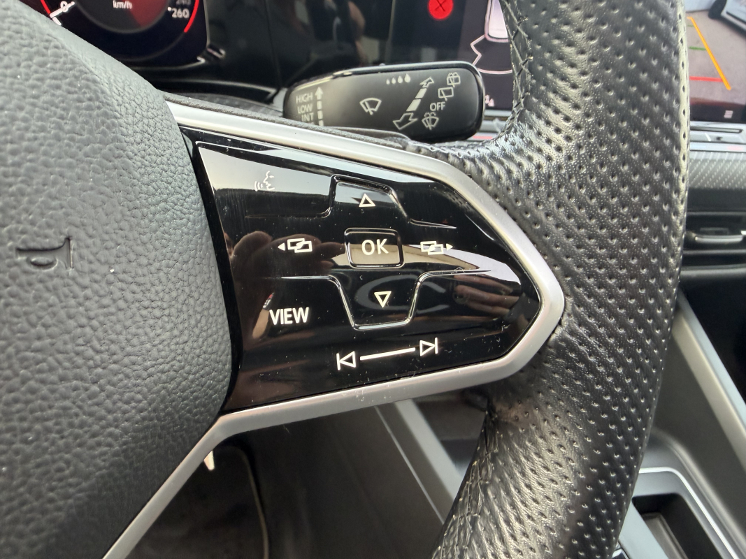 Volkswagen Golf — 22