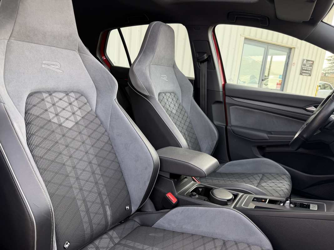 Volkswagen Golf — 14