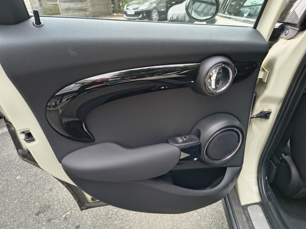 Mini Cooper — 24