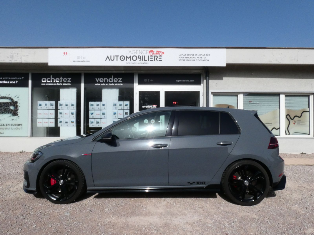 Volkswagen Golf — 10