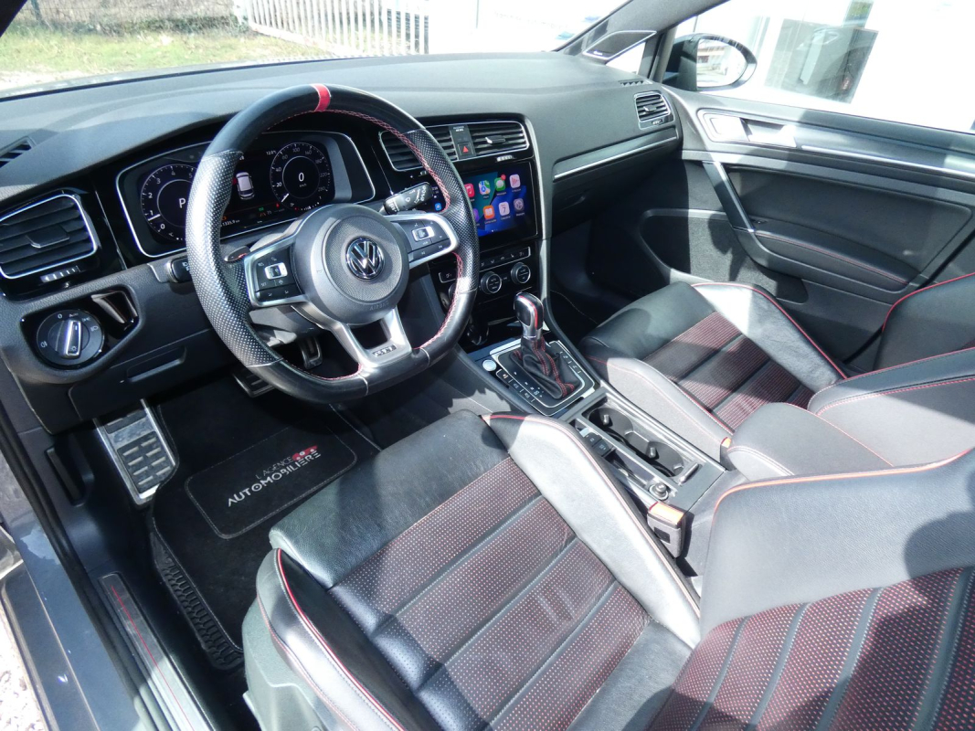 Volkswagen Golf — 11