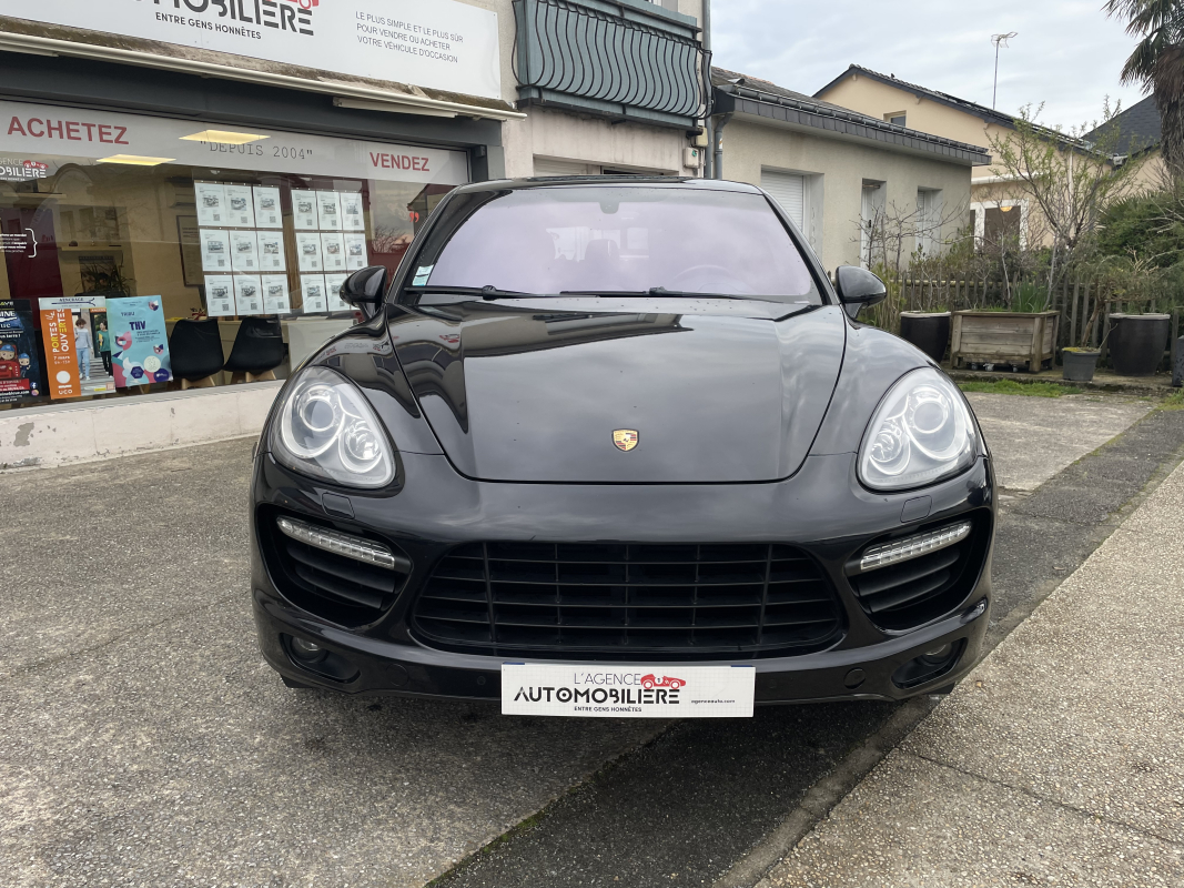 Porsche Cayenne — 2