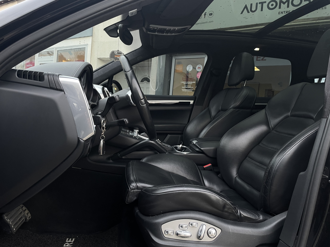 Porsche Cayenne — 9