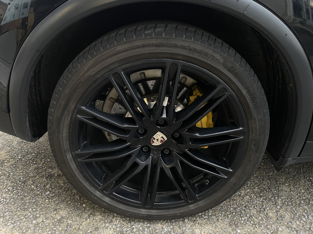 Porsche Cayenne — 29