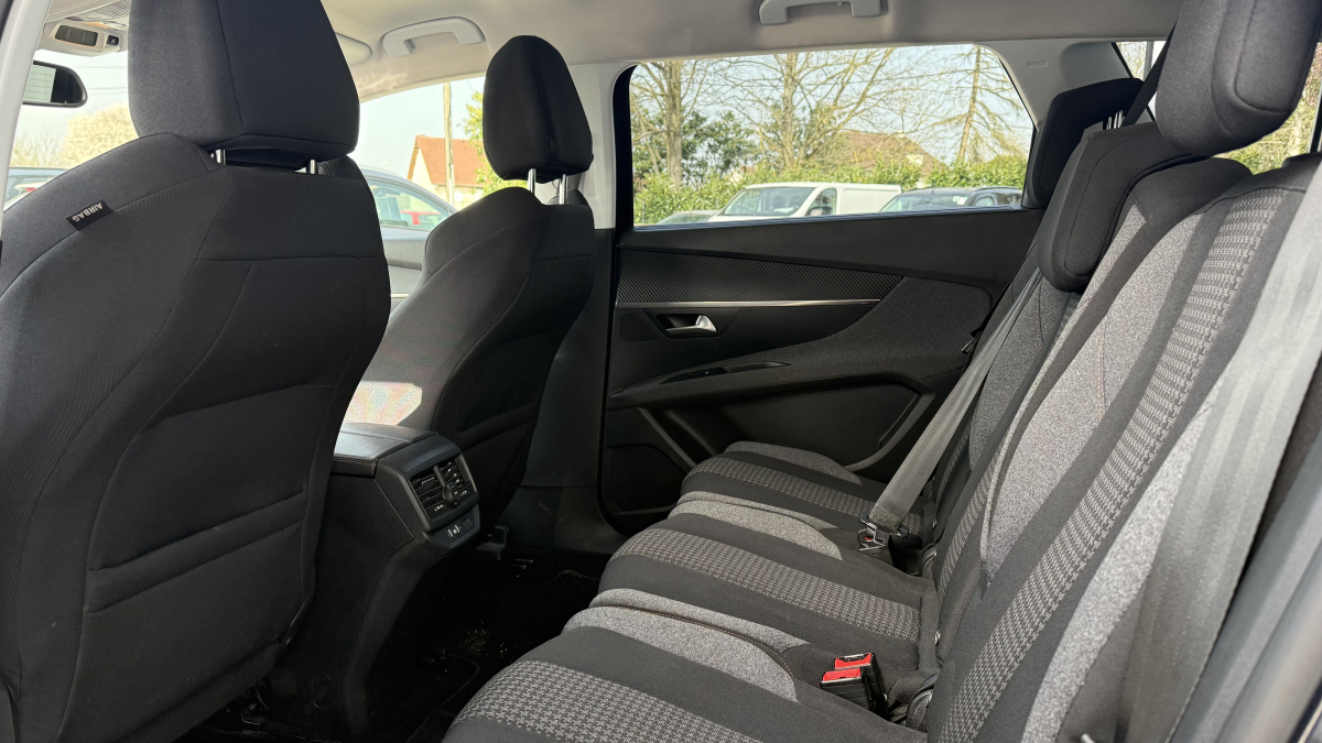 Peugeot 5008 — 14