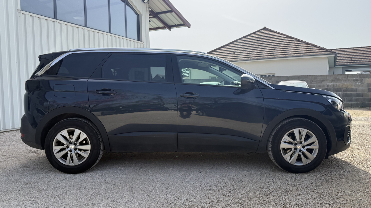 Peugeot 5008 — 8