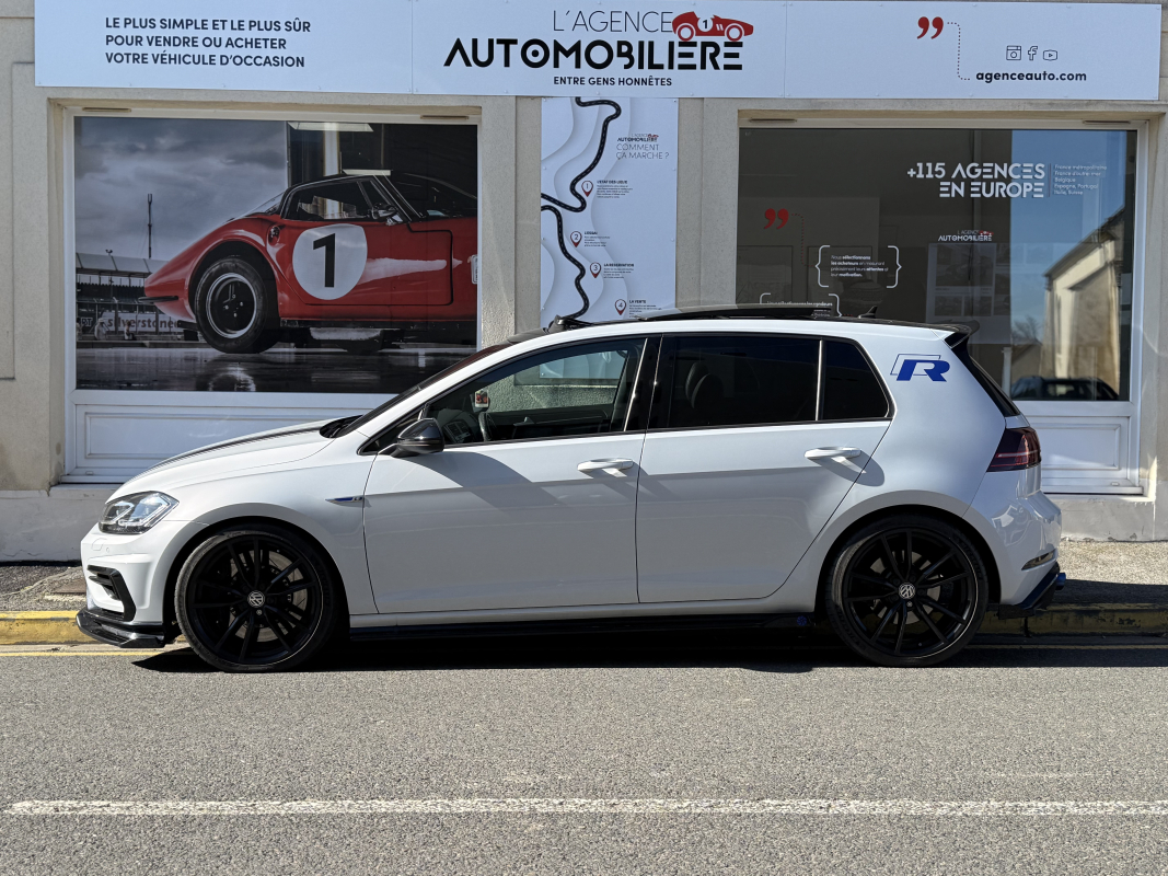 Volkswagen Golf — 7