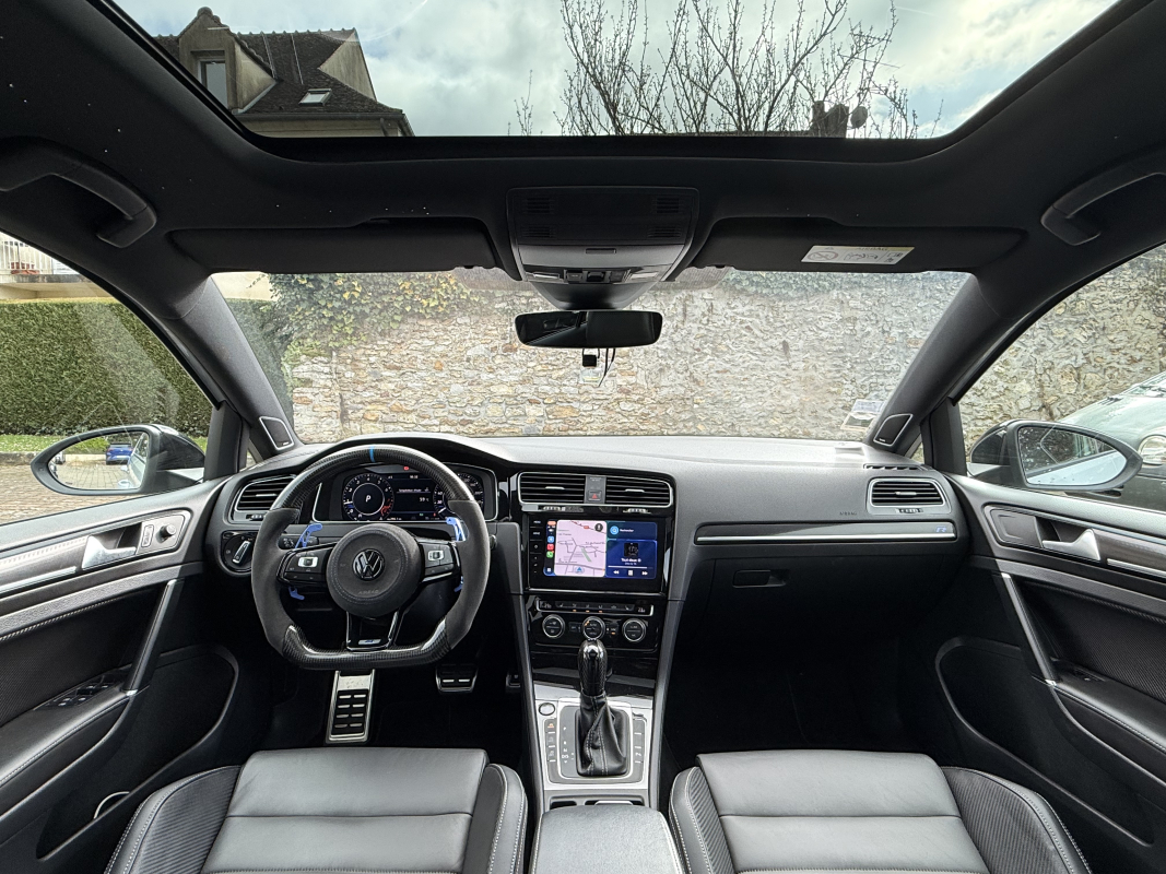 Volkswagen Golf — 15