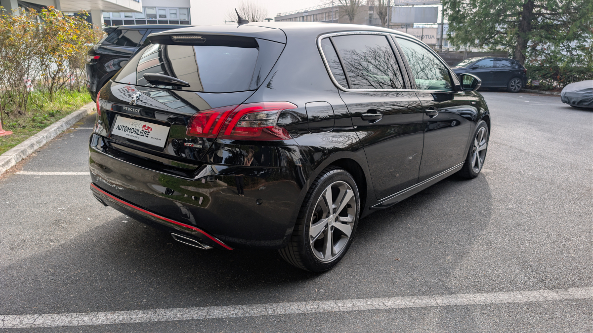 Peugeot 308 — 7
