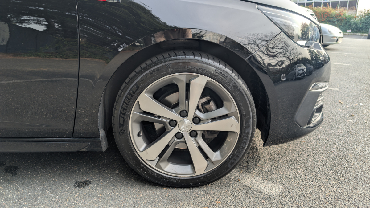 Peugeot 308 — 27