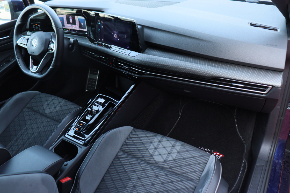 Volkswagen Golf — 10