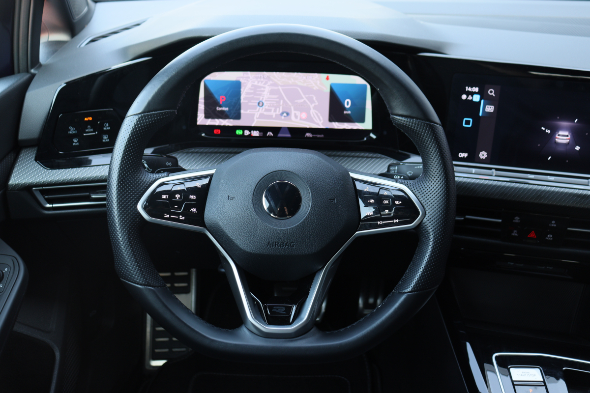 Volkswagen Golf — 20