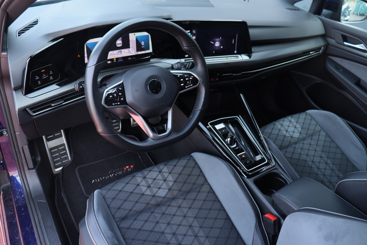 Volkswagen Golf — 16