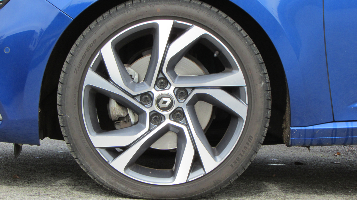 Renault Megane — 7