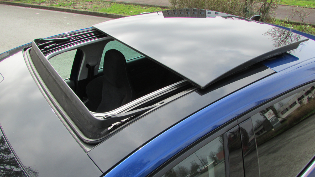 Renault Megane — 9