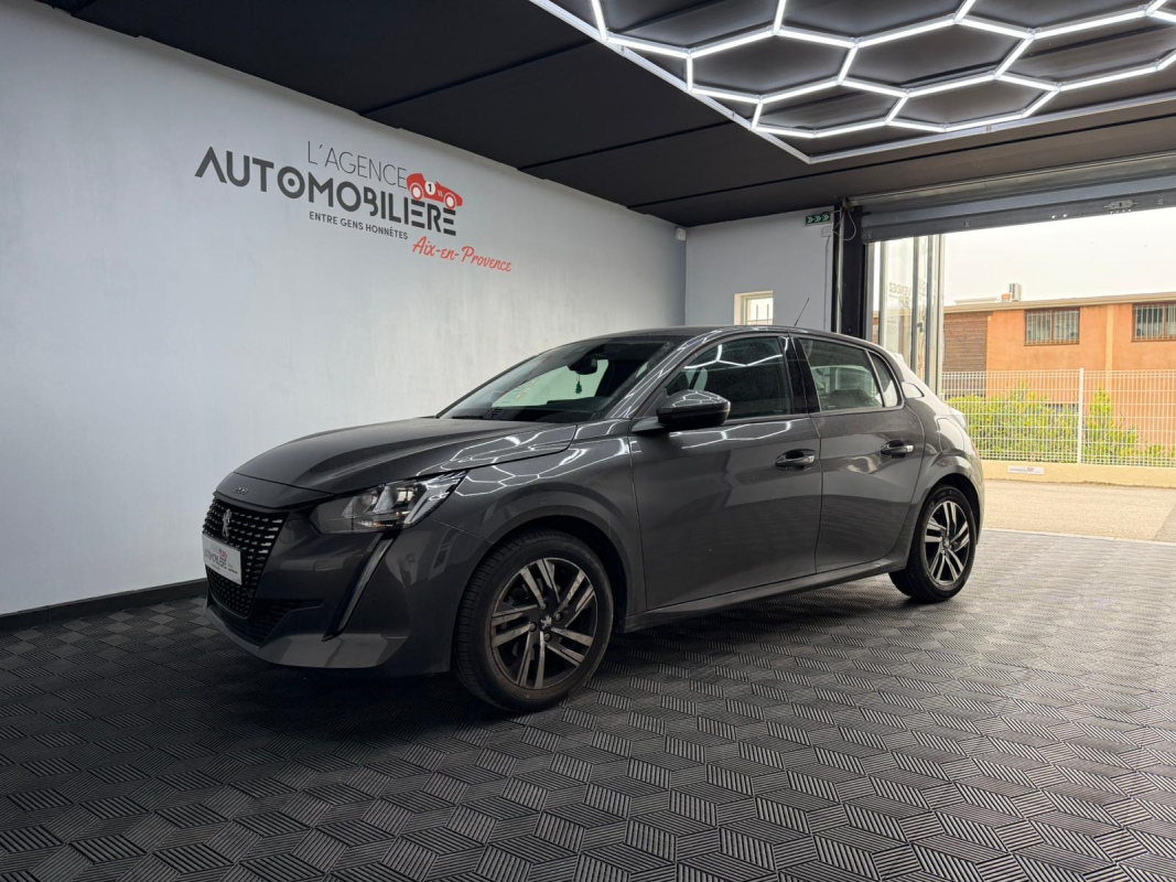 Peugeot 208 — 9