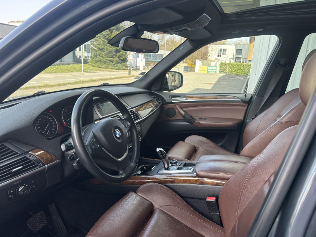 Bmw X5 — 14