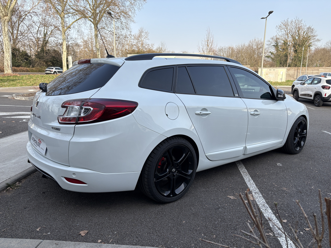 Renault Megane Estate — 5