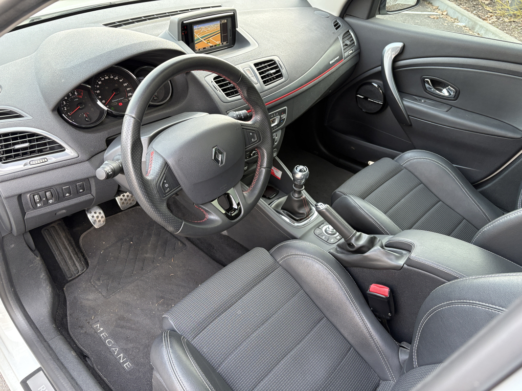 Renault Megane Estate — 10