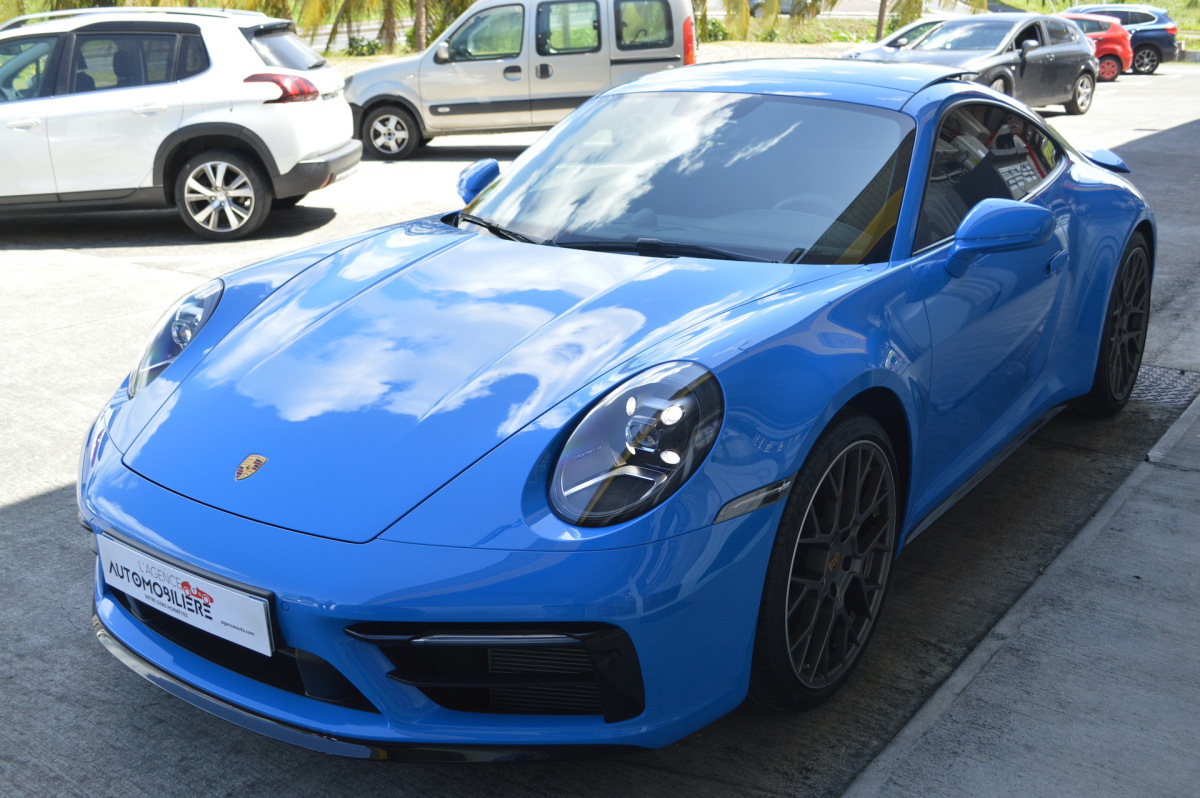 Porsche 911 — 4