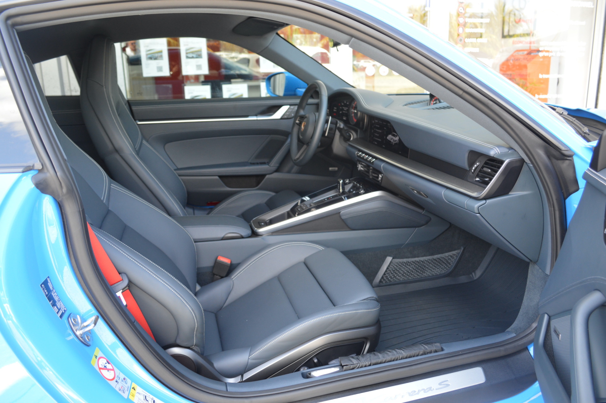 Porsche 911 — 18