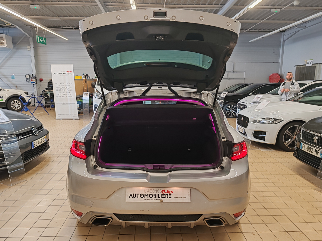 Renault Megane — 7