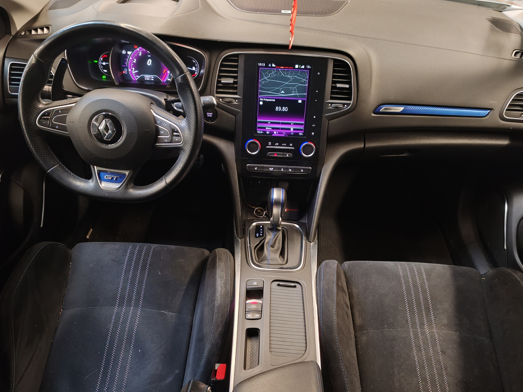 Renault Megane — 9