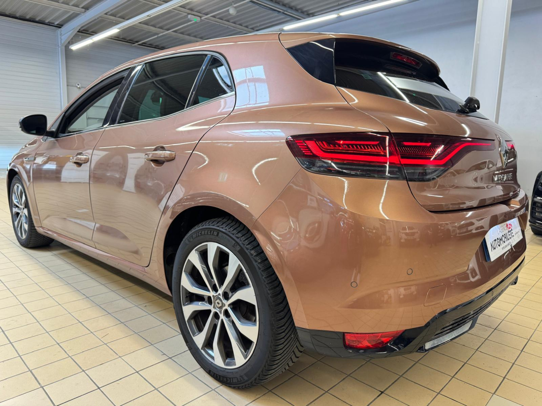 Renault Megane — 10