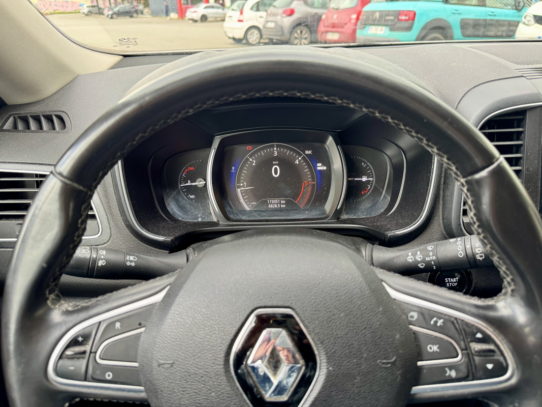 Renault Koleos — 13