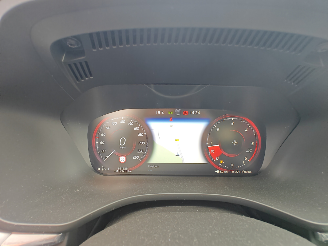 Volvo XC60 — 24