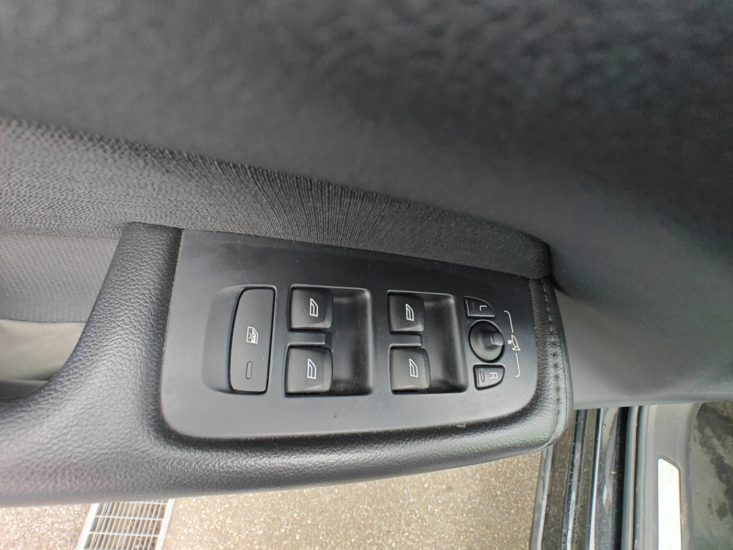 Volvo XC60 — 32