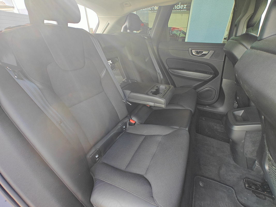 Volvo XC60 — 14