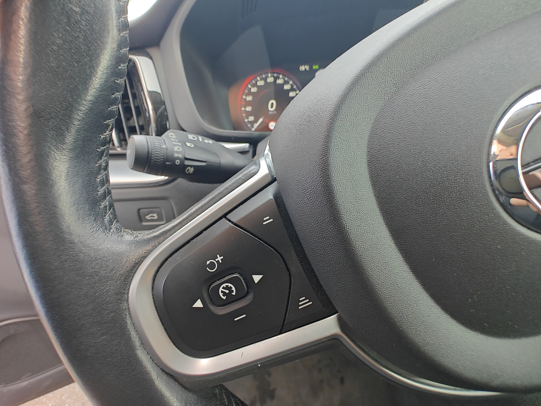 Volvo XC60 — 22