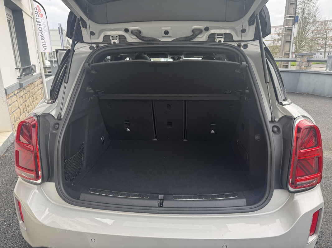 Mini Countryman — 12