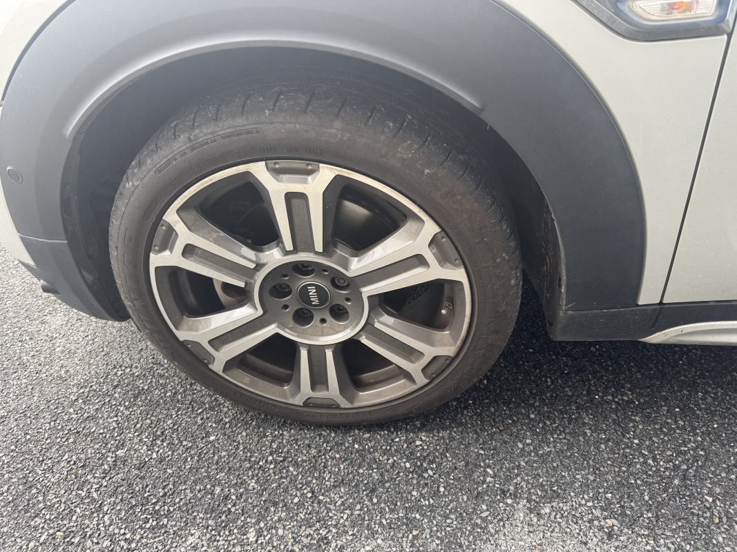 Mini Countryman — 17