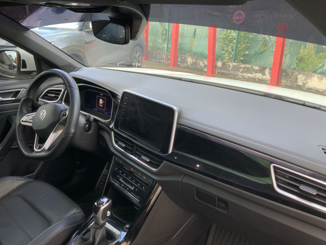 Volkswagen T-roc — 4