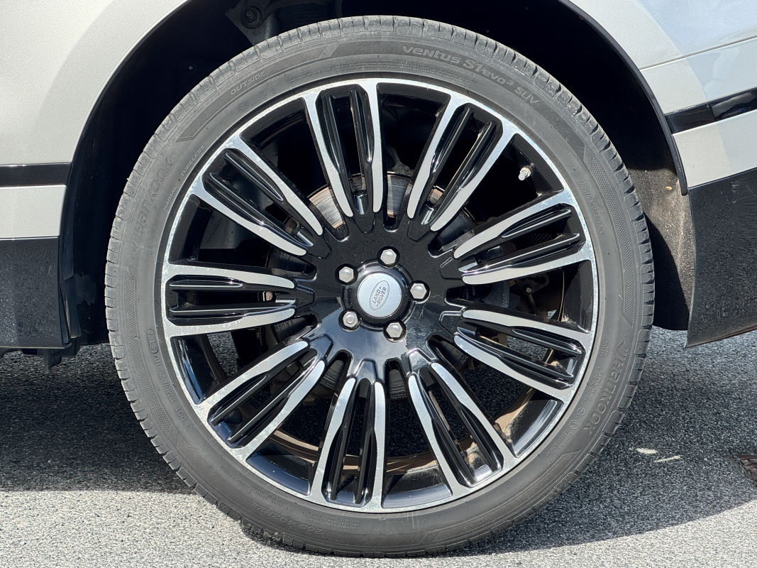 Land Rover Range Rover Velar — 40