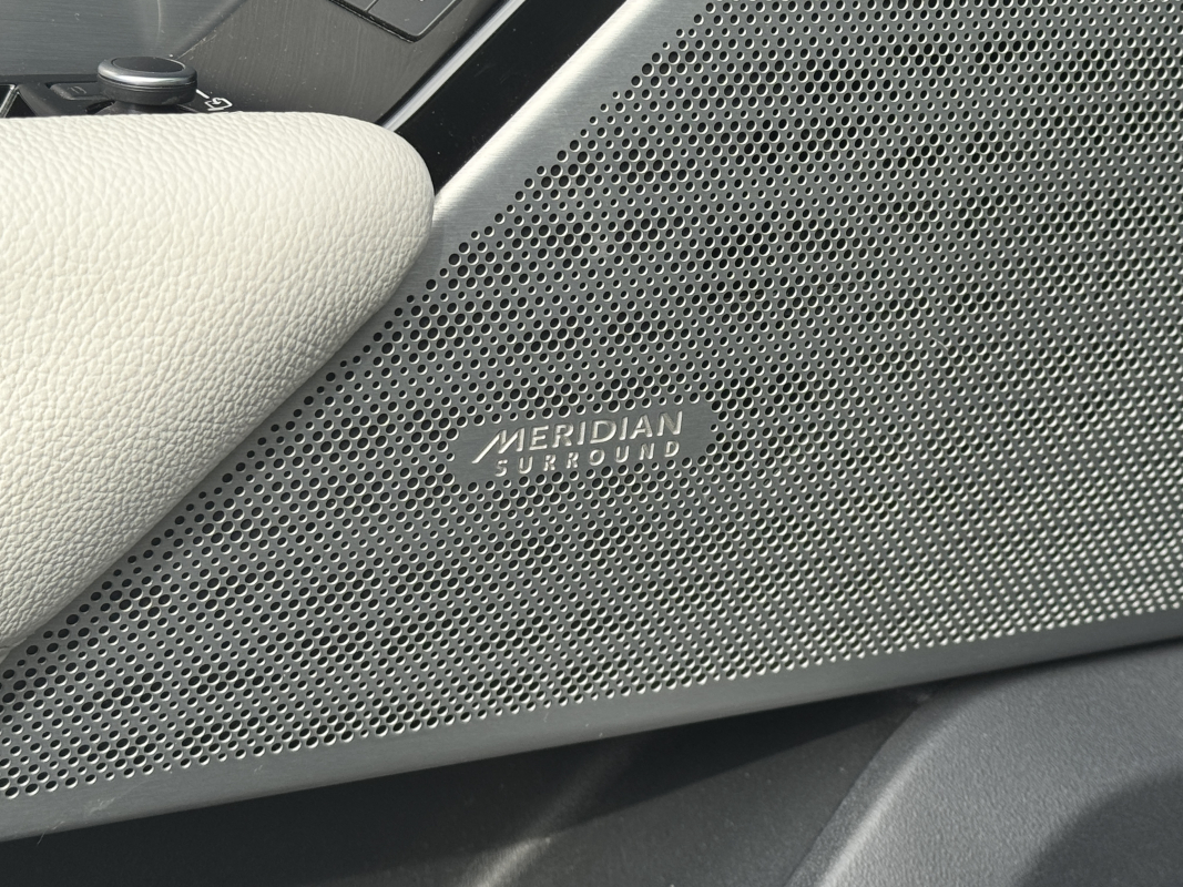 Land Rover Range Rover Velar — 26