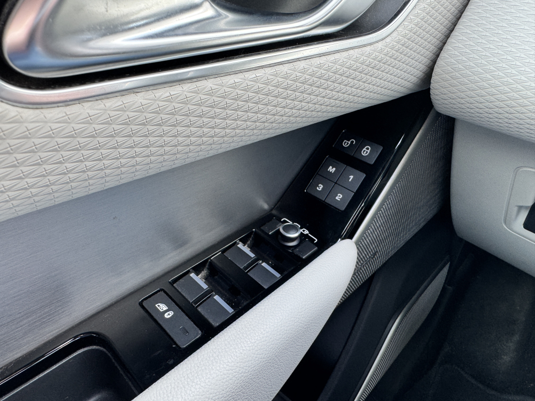 Land Rover Range Rover Velar — 31
