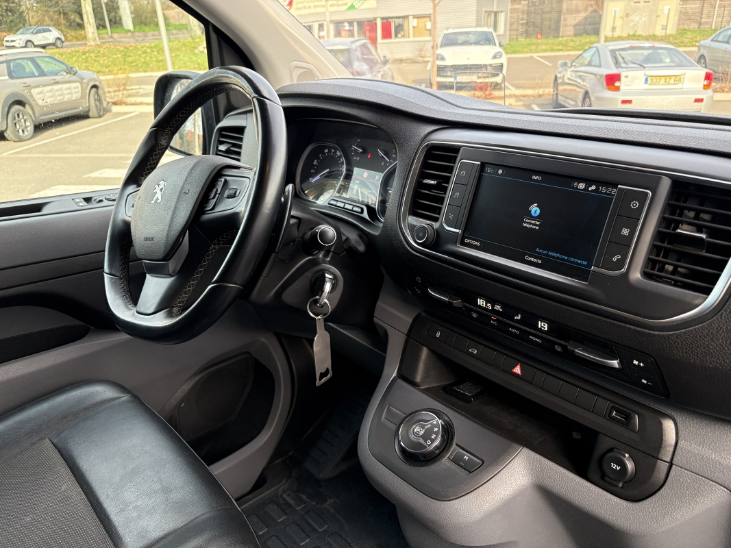 Peugeot Expert — 12