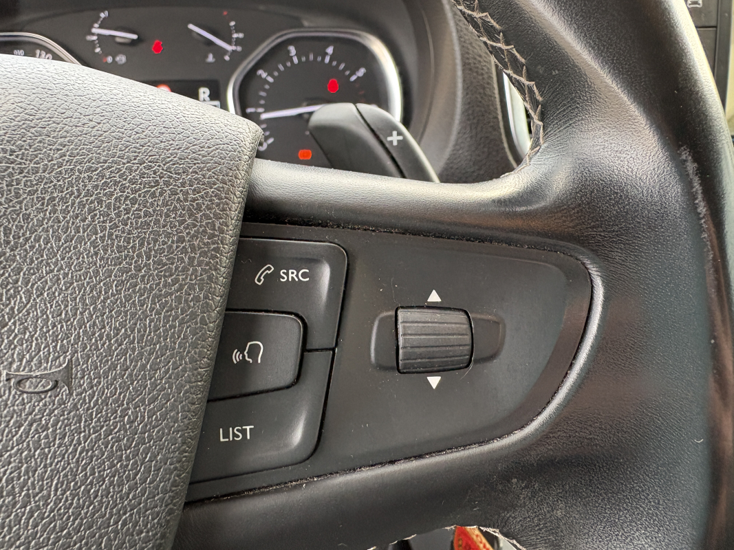 Peugeot Expert — 21