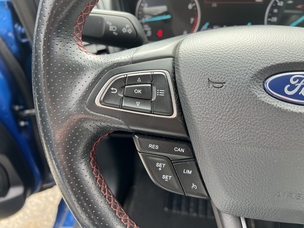 Ford Ecosport — 18