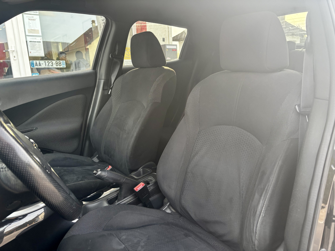 Nissan Juke — 12