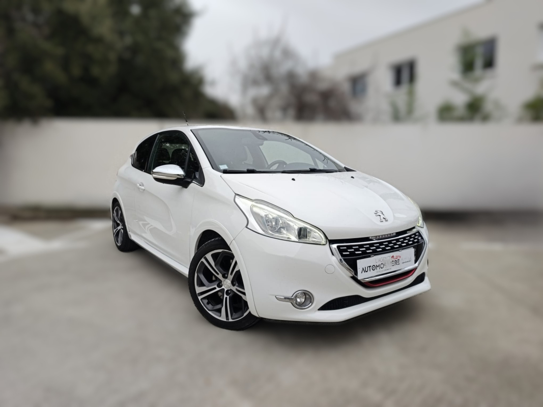 Peugeot 208 — 7