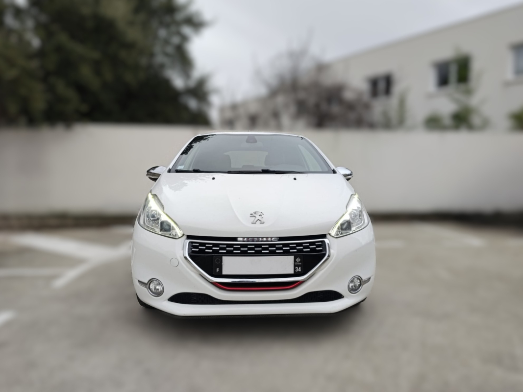 Peugeot 208 — 8