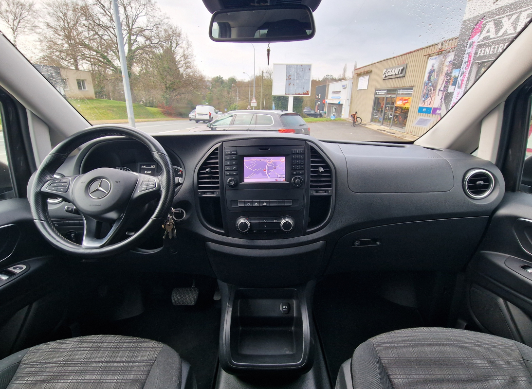 Mercedes Vito — 12