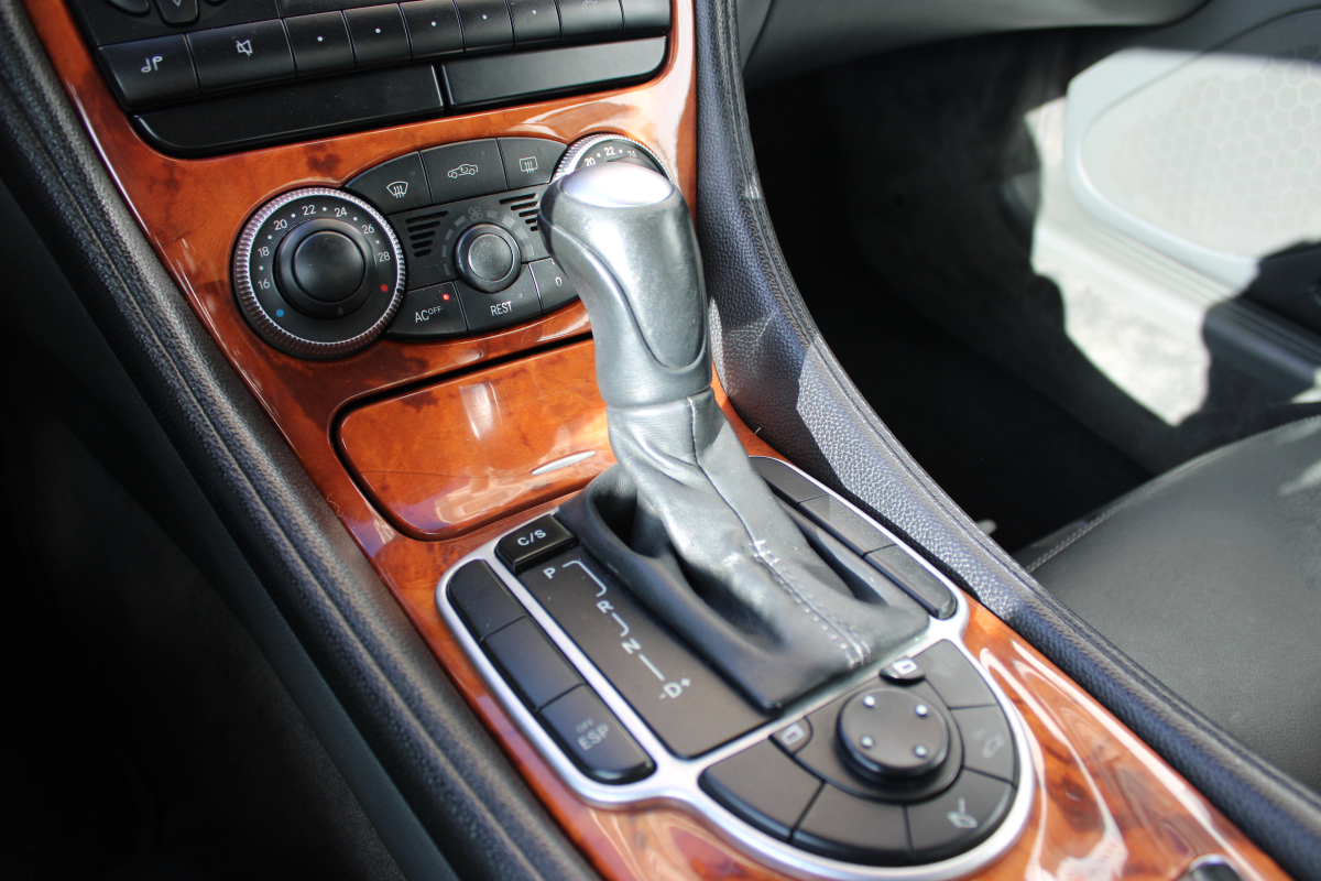 Mercedes SL — 17