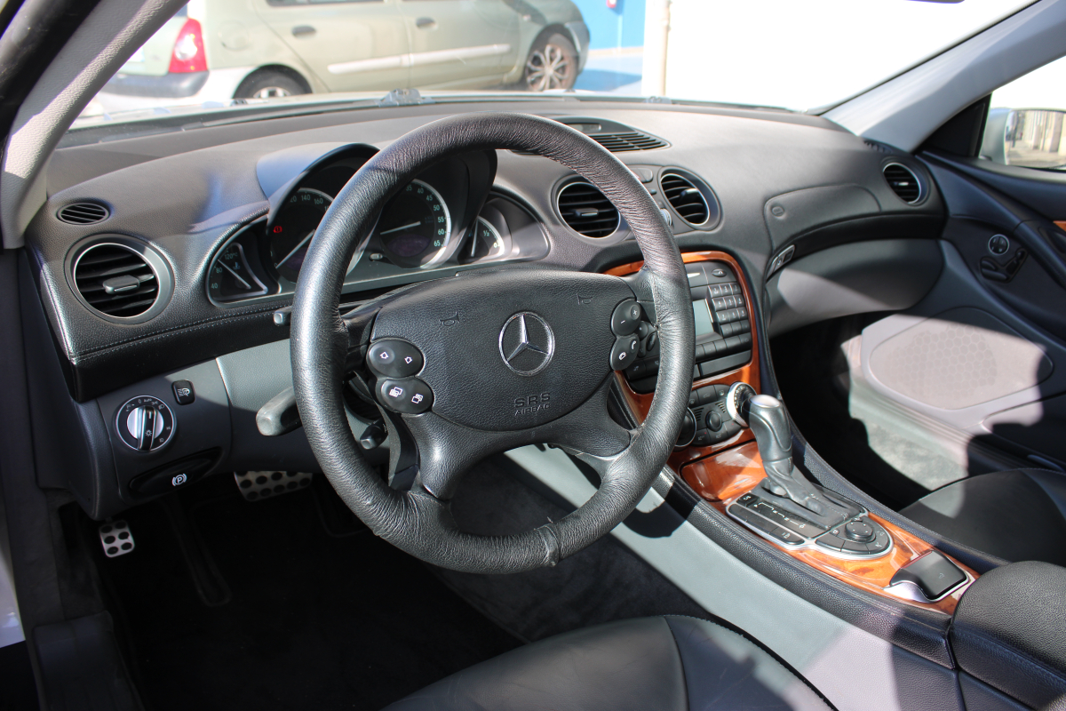 Mercedes SL — 11